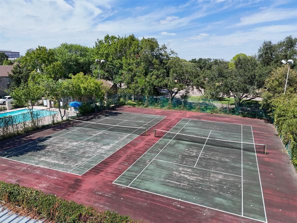 10053 Westpark Drive 298, Houston TX 77042