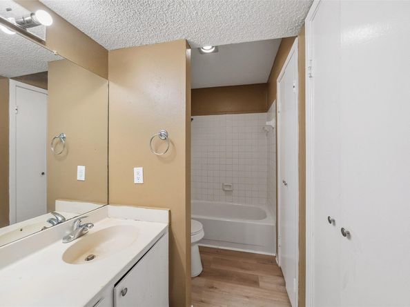 10053 Westpark Drive 298, Houston TX 77042