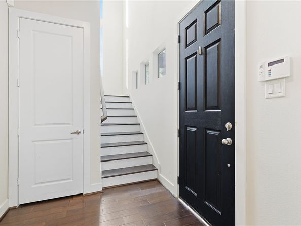 8810 Hollister Pine Court, Houston TX 77080