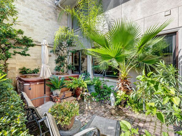 1221 Wynden Court, Houston TX 77056