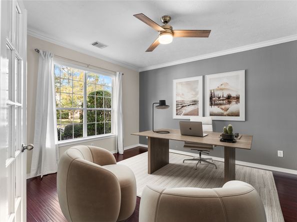 78 S Bardsbrook Circle, The Woodlands TX 77382