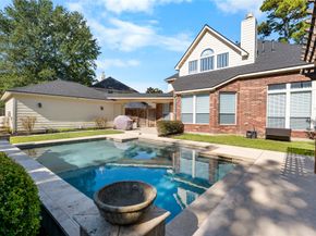 78 S Bardsbrook Circle, The Woodlands TX 77382