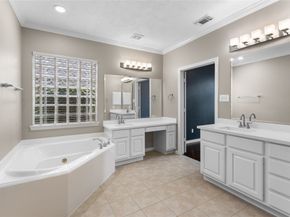 78 S Bardsbrook Circle, The Woodlands TX 77382