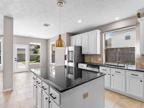 78 S Bardsbrook Circle, The Woodlands TX 77382