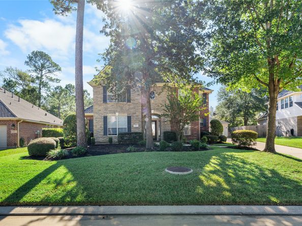 78 S Bardsbrook Circle, The Woodlands TX 77382