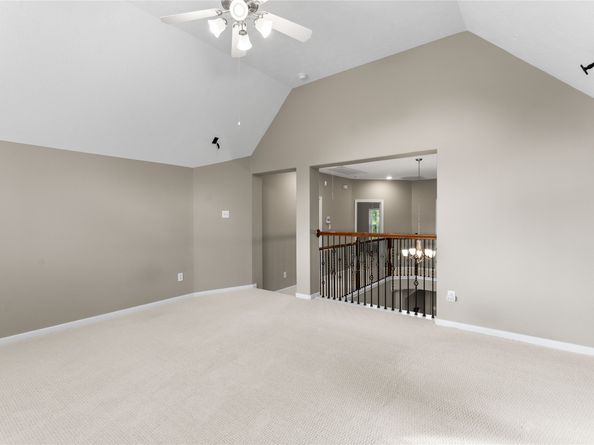 78 S Bardsbrook Circle, The Woodlands TX 77382