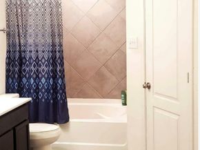 6035 Diamond Sky Lane, Houston TX 77048