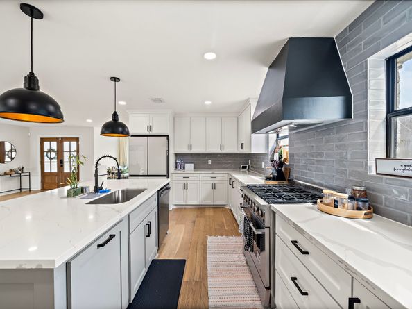 1902 Knoboak Circle, Houston TX 77080