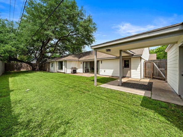 1902 Knoboak Circle, Houston TX 77080