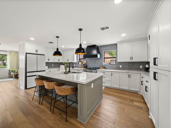 1902 Knoboak Circle, Houston TX 77080