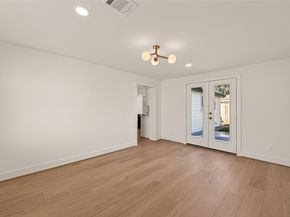 9242 Autauga Street, Houston TX 77080