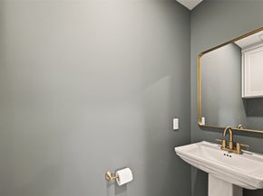 9242 Autauga Street, Houston TX 77080