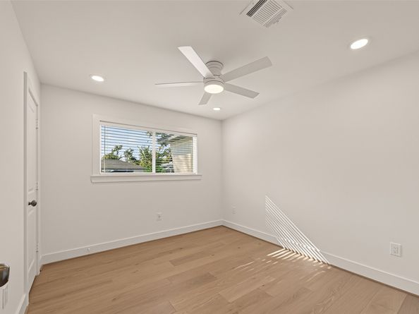 9242 Autauga Street, Houston TX 77080