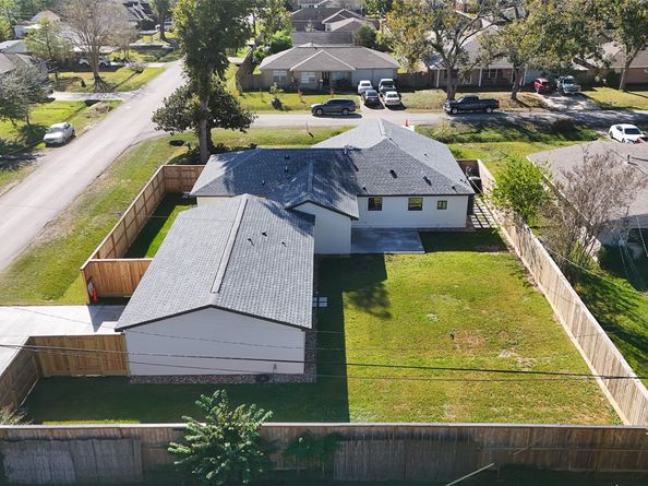 9242 Autauga Street, Houston TX 77080