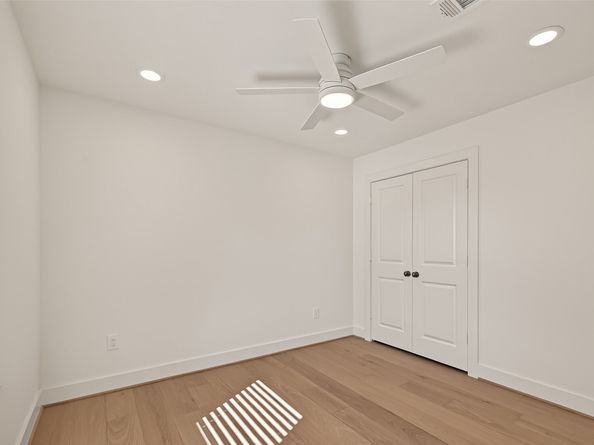 9242 Autauga Street, Houston TX 77080