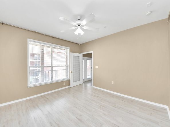 2400 Mccue Road 333, Houston TX 77056