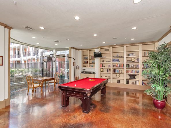 2400 Mccue Road 333, Houston TX 77056