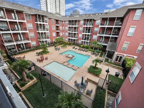 2400 Mccue Road 333, Houston TX 77056