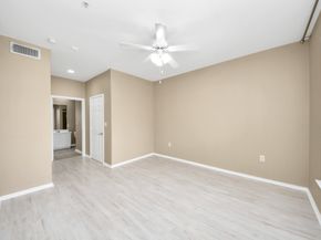 2400 Mccue Road 333, Houston TX 77056