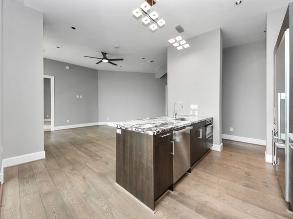 1409 Post Oak Boulevard 803, Houston TX 77056