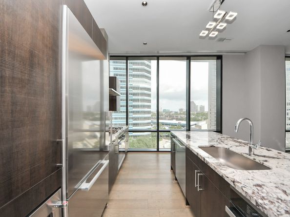 1409 Post Oak Boulevard 803, Houston TX 77056