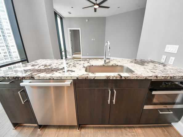 1409 Post Oak Boulevard 803, Houston TX 77056