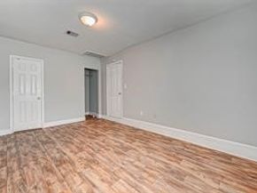 4203 Tavenor Lane, Houston TX 77047