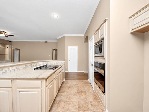 731 Avery Drive, Sugar Land TX 77479