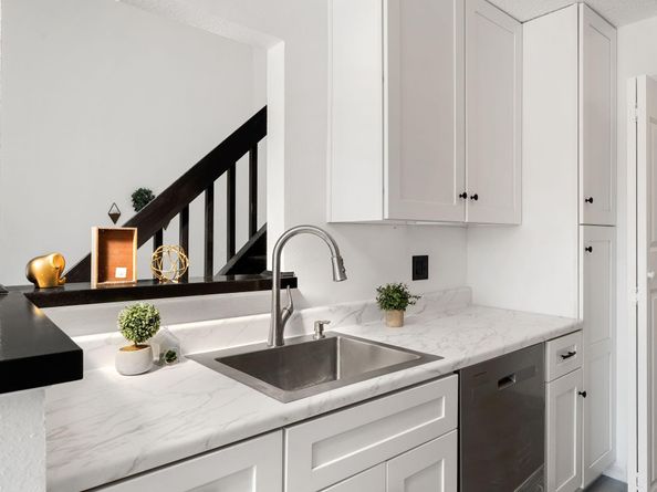 8543 Sands Point Drive Drive, Houston TX 77036