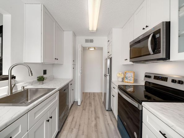 8543 Sands Point Drive Drive, Houston TX 77036