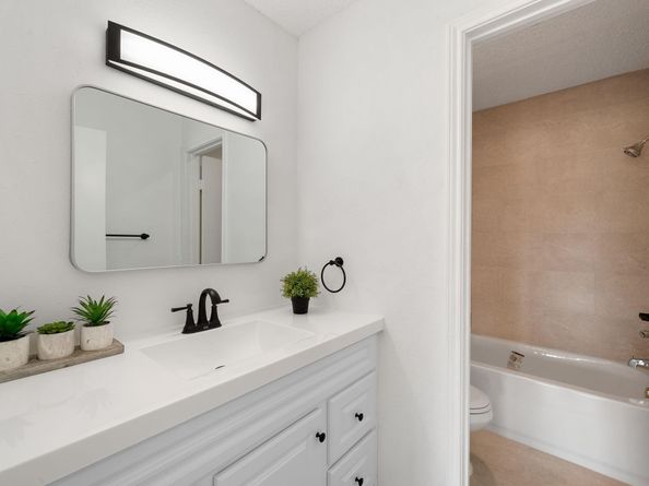 8543 Sands Point Drive Drive, Houston TX 77036