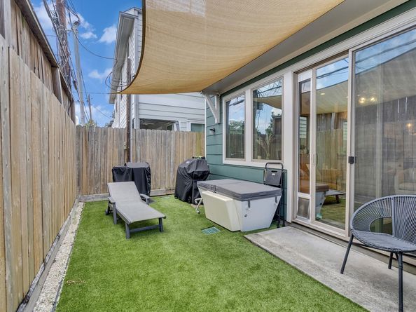 520 Peden Street, Houston TX 77006