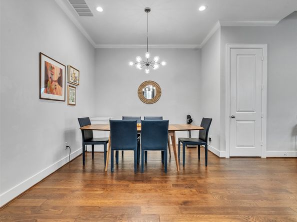 520 Peden Street, Houston TX 77006