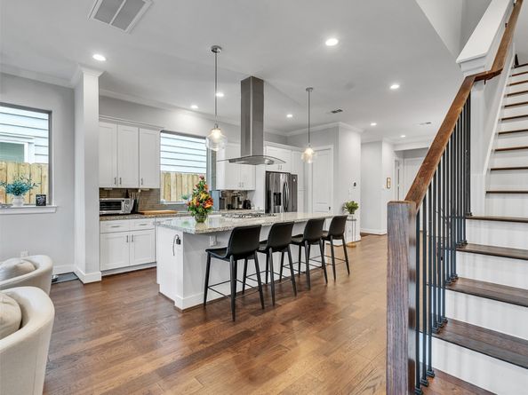 520 Peden Street, Houston TX 77006