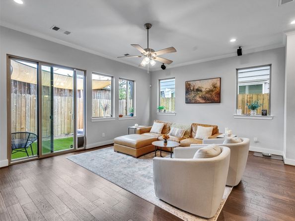 520 Peden Street, Houston TX 77006