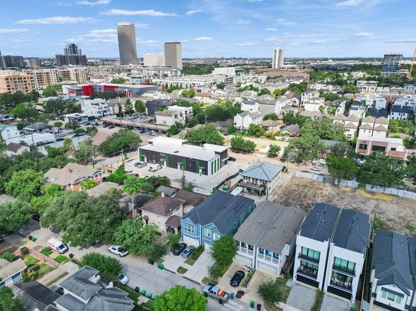 520 Peden Street, Houston TX 77006
