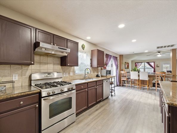 4743 Pin Oak Creek Lane, Kingwood TX 77345