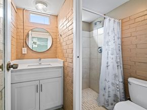 5217 Claremont Street, Houston TX 77023