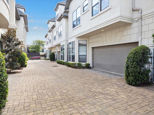 2911 Mid Lane, Houston TX 77027