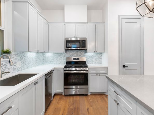 846 Wakefield Drive B, Houston TX 77018