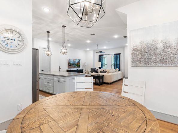 846 Wakefield Drive B, Houston TX 77018