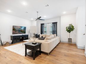 846 Wakefield Drive B, Houston TX 77018