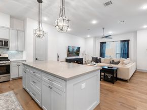 846 Wakefield Drive B, Houston TX 77018