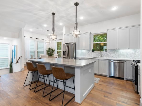 846 Wakefield Drive B, Houston TX 77018