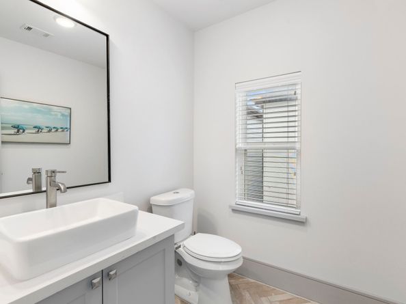 846 Wakefield Drive B, Houston TX 77018