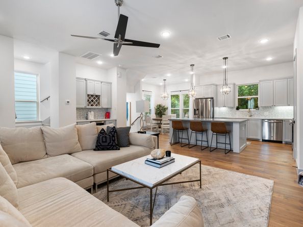 846 Wakefield Drive B, Houston TX 77018