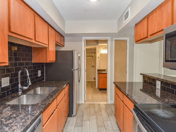 2119 Barr Street, Houston TX 77080