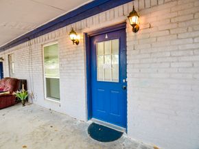 2119 Barr Street, Houston TX 77080