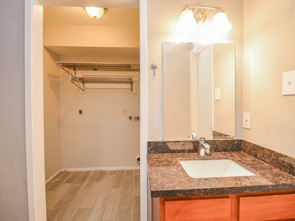 2119 Barr Street, Houston TX 77080