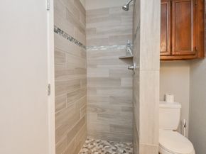 2119 Barr Street, Houston TX 77080